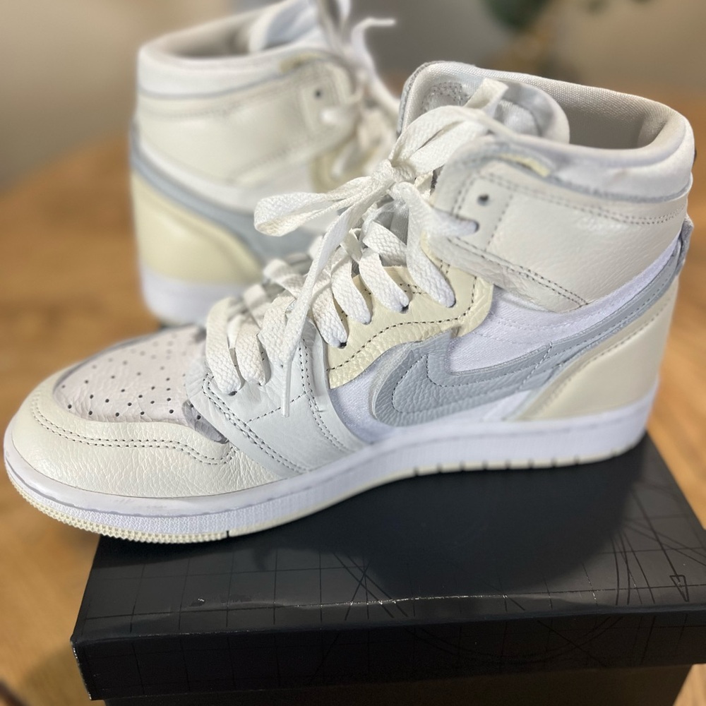 Women’s Air Jordan 1 “Coconut Milk”